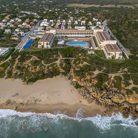 Ilunion Calas De Conil Otel 4*