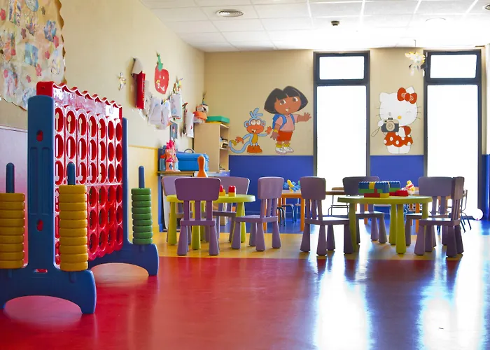 伊鲁尼卡拉斯科尼尔酒店 酒店 4*